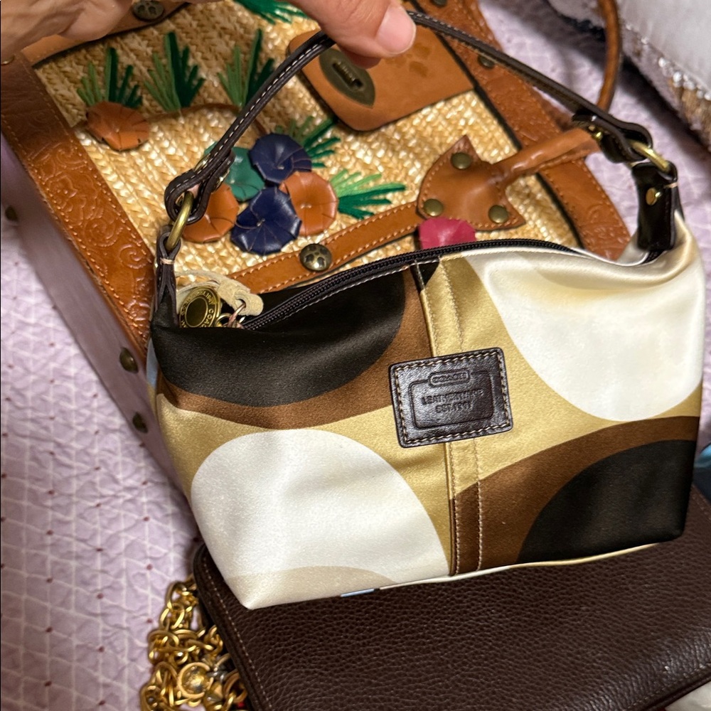 Coach Women's Brown and Cream Shoulder Bag